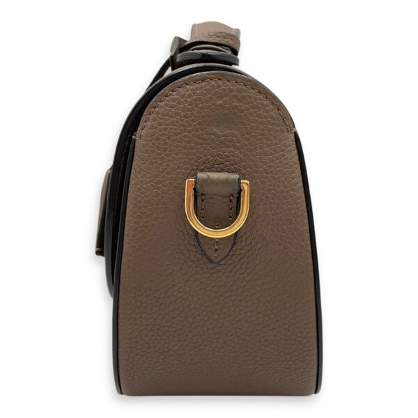 Flori PM Taupe Shoulder Bag in Calfskin, Gold hardware - Image 5
