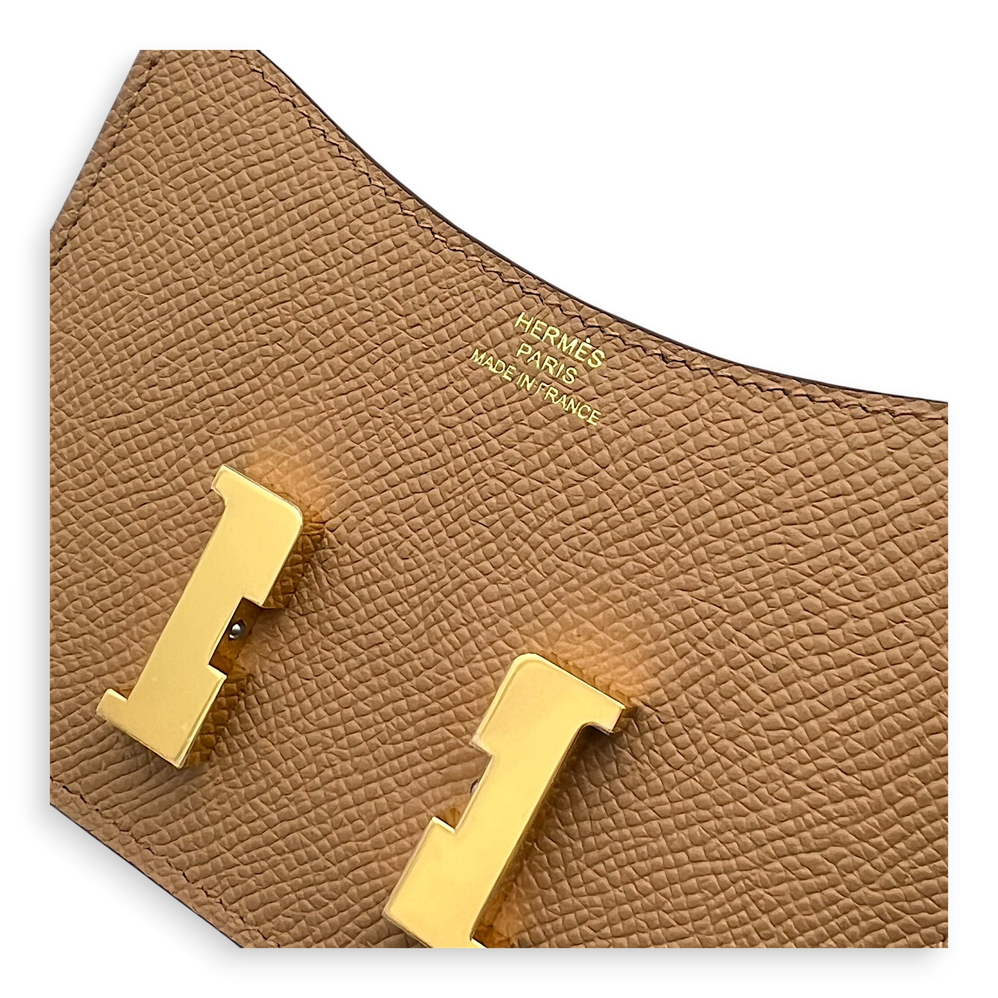 Constance slim biscuit in Epsom, Gold hardware - Image 8