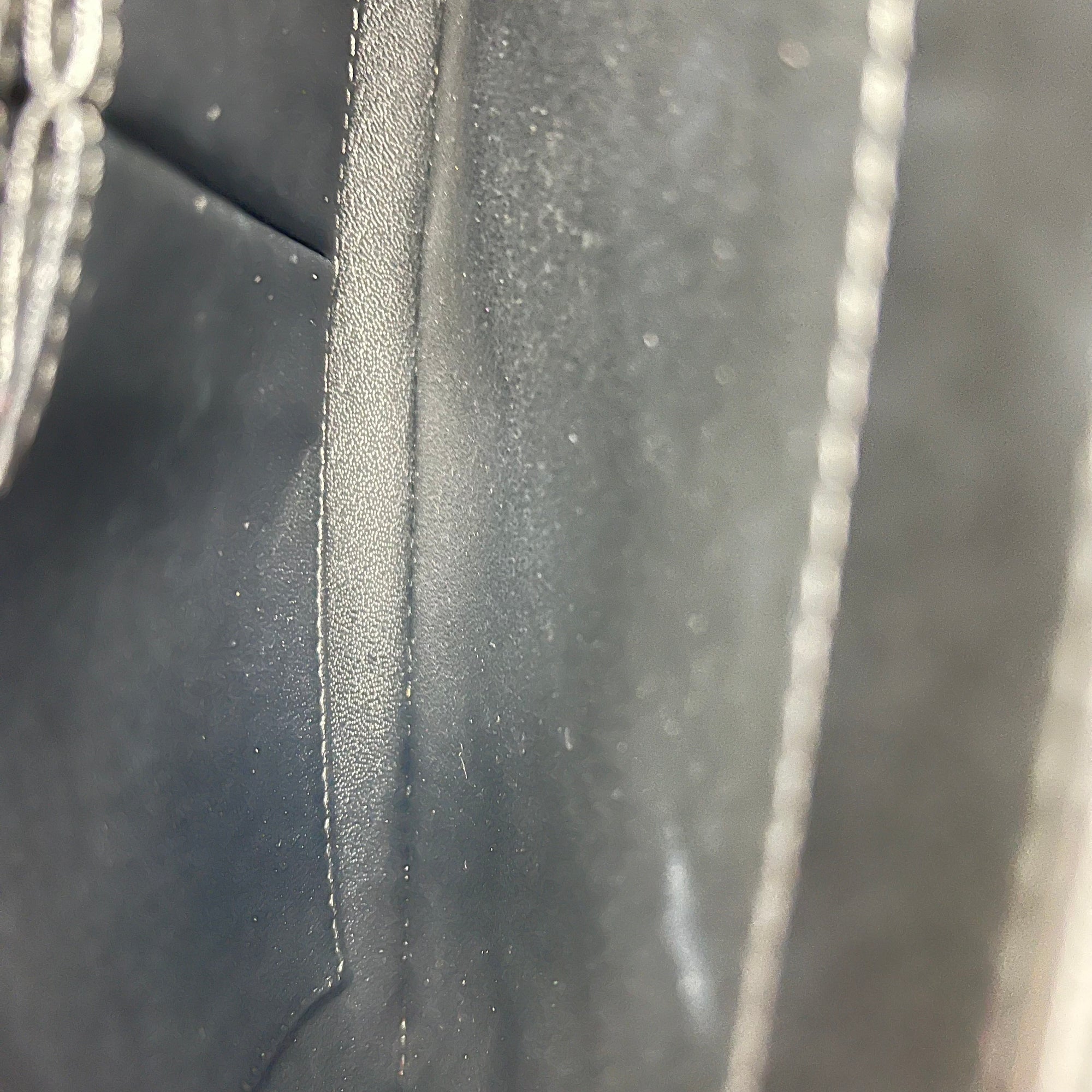 Trendy CC Shoulder Bag Black in Lambskin, Gold hardware - Image 13