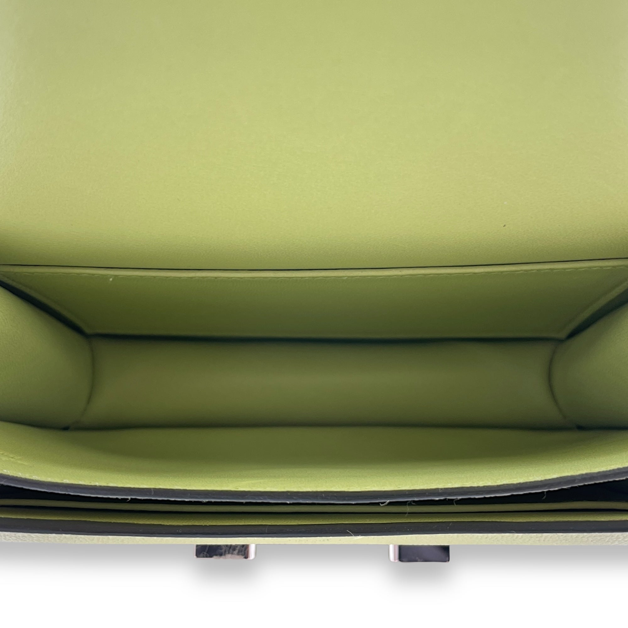 Constance 18 Jaune Bourgeon in Chevre Mysore, Palladium hardware - Image 6