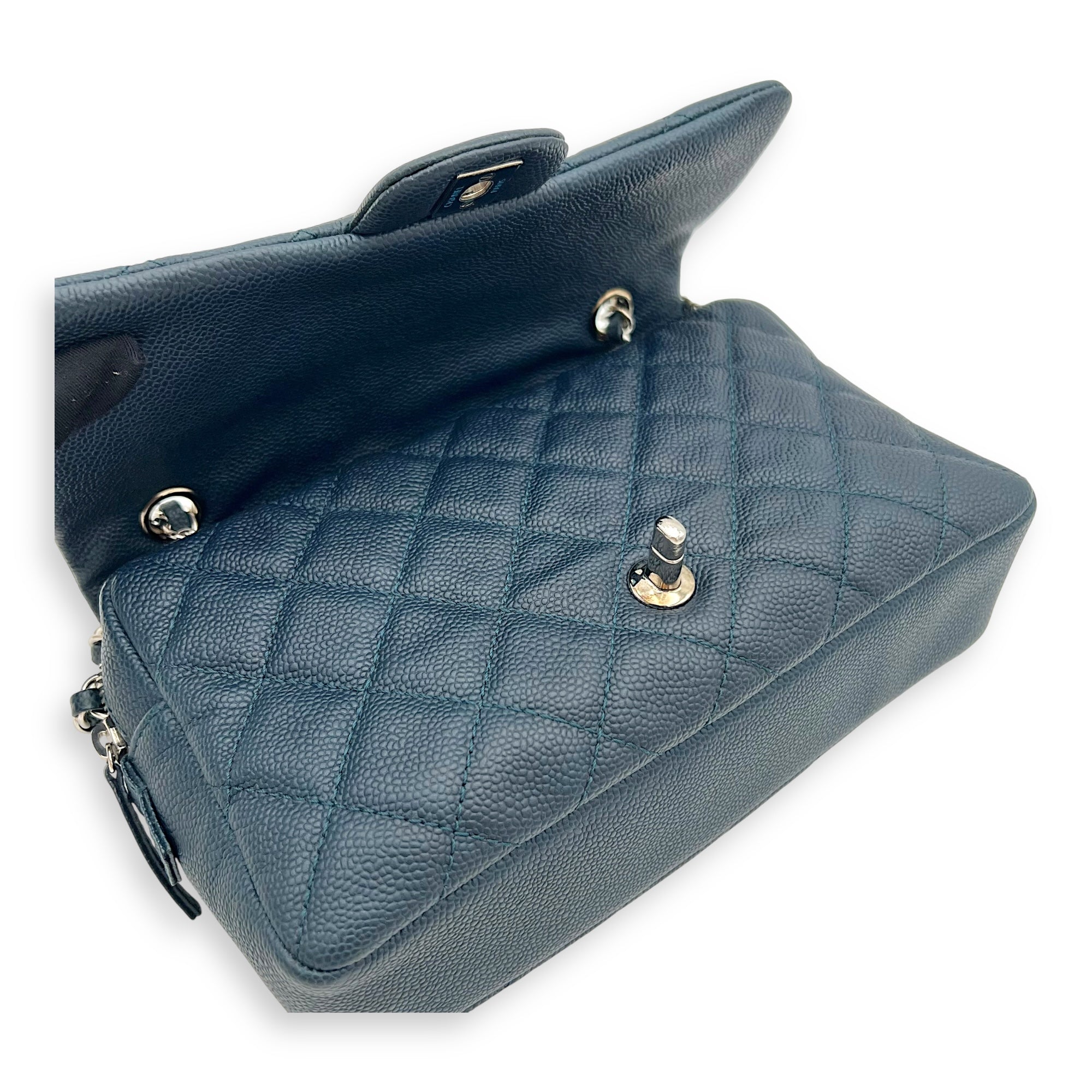 CC Shoulder Bag Blue in Caviar Leather, Silver hardware - Image 7