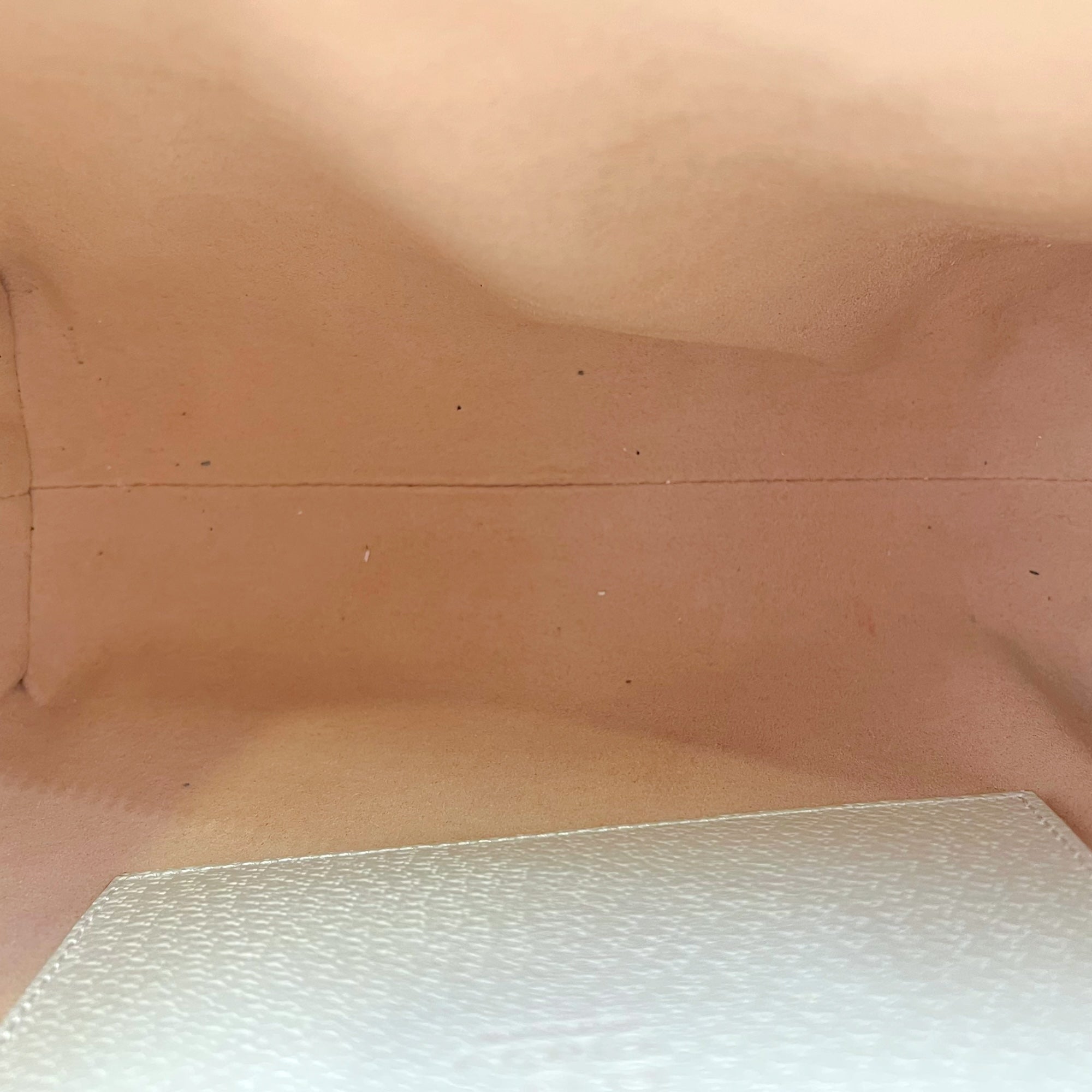 Ophidia Top Handle Bag White in Calfskin, Gold hardware - Image 7