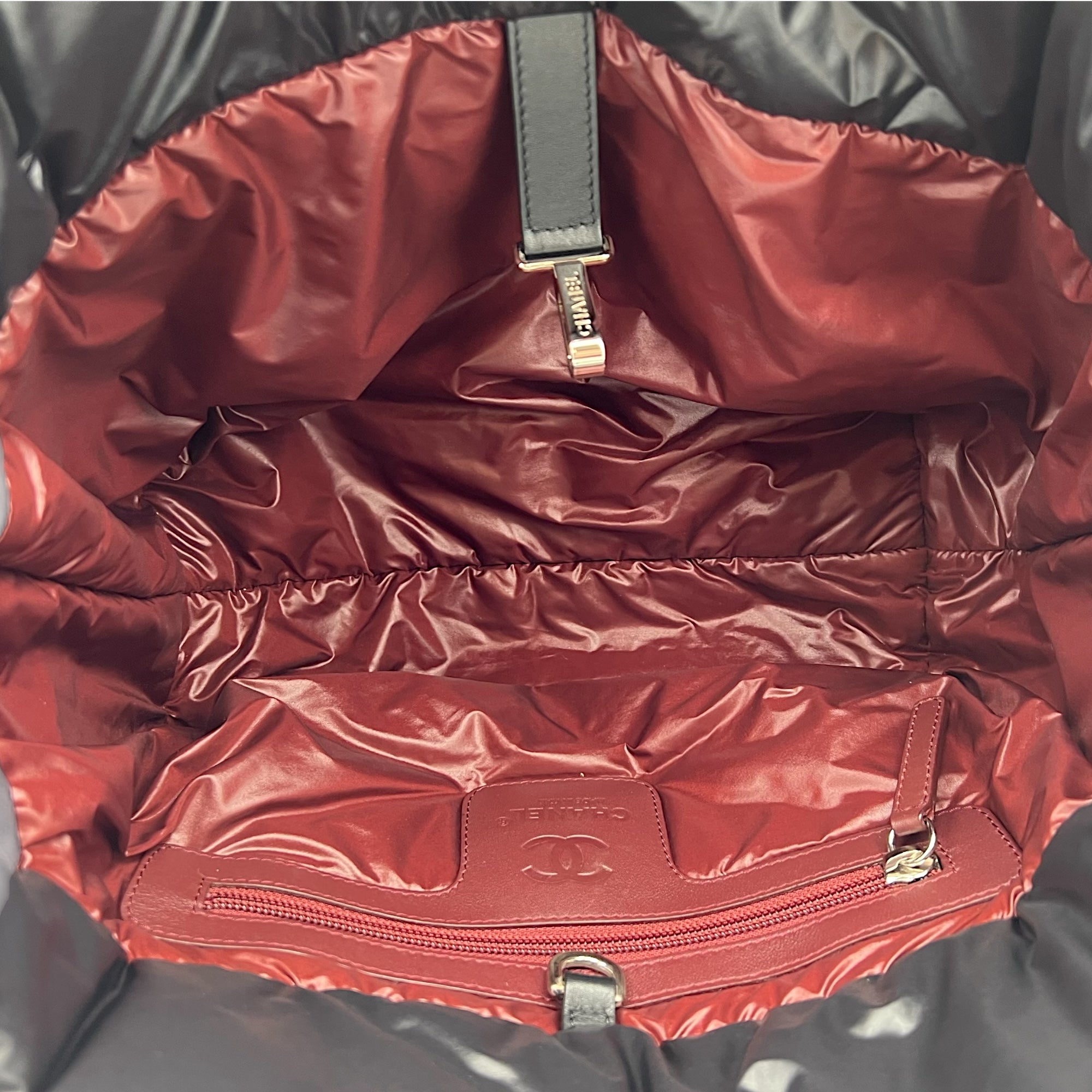 Coco Cocoon Tote Bag Black in Nylon, Silver hardware - Image 7