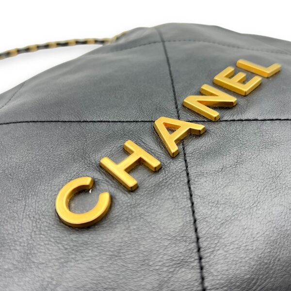 22 Tote Shoulder Bag Black in Calfskin, Gold hardware - Image 8